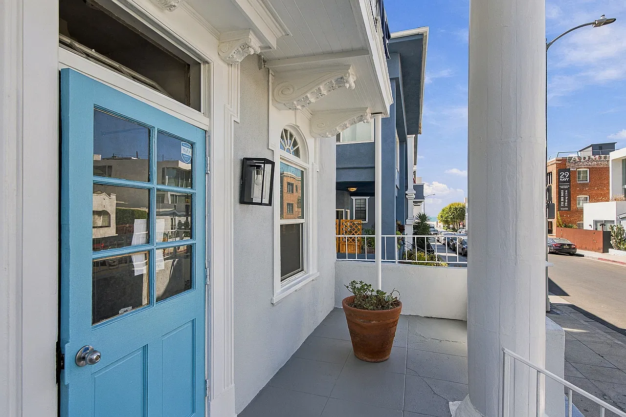 1 bed, 450 sqft, $2,500 — Photo 4