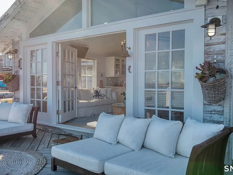 114 Jupiter Point Rd — Photo 4