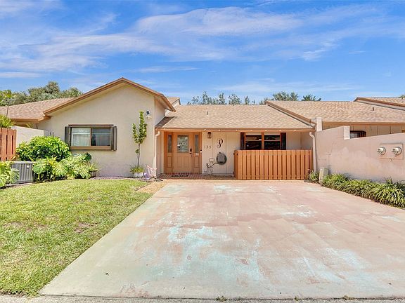 3rd image of 2400 SW 19th Avenue #135