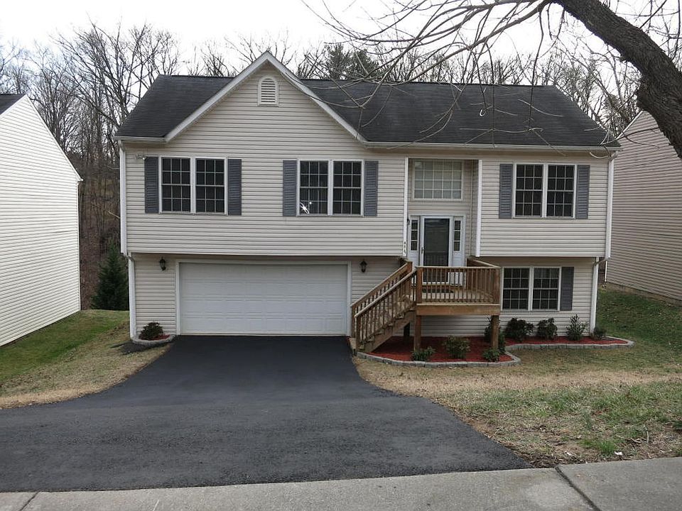 1st image of 4818 Autumn Ln NW