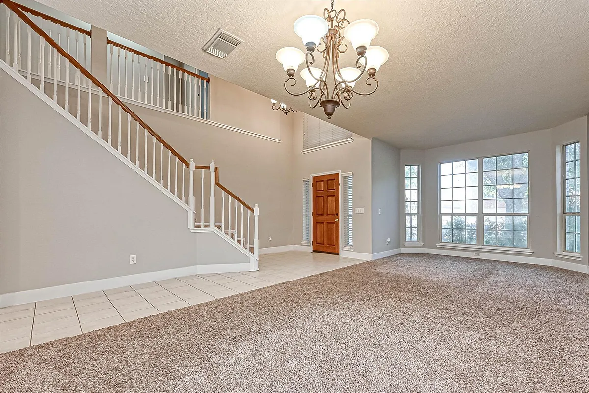 Building Photo - 11011 Sprucedale Ct