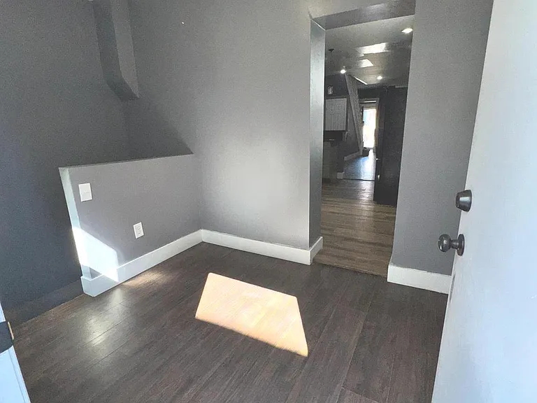 5108 Race St — Photo 8