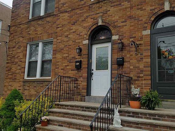 2nd image of 130 Centre Ave #1
