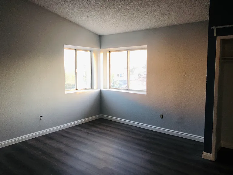 12141 Pluto Dr — Photo 12