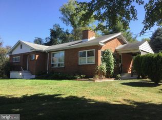 960 Oberlin Rd, Middletown, PA 17057