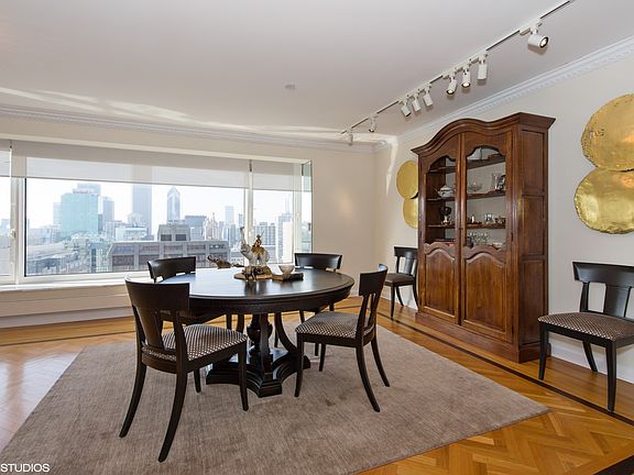 5th image of 161 E Chicago Ave APT 29C