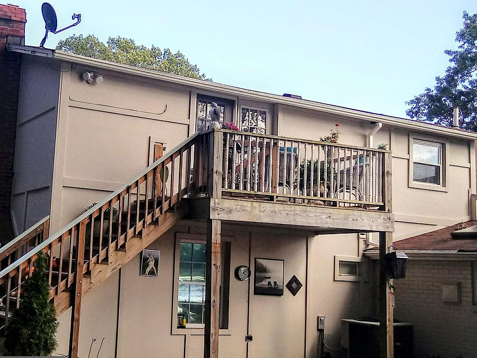 1st image of 1235 Gladstone Ave