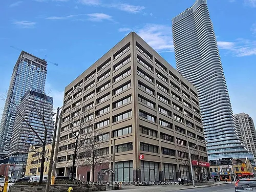 555 Yonge St #602 Photo 1