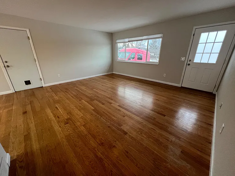 2560 Yarrow Ct — Photo 12