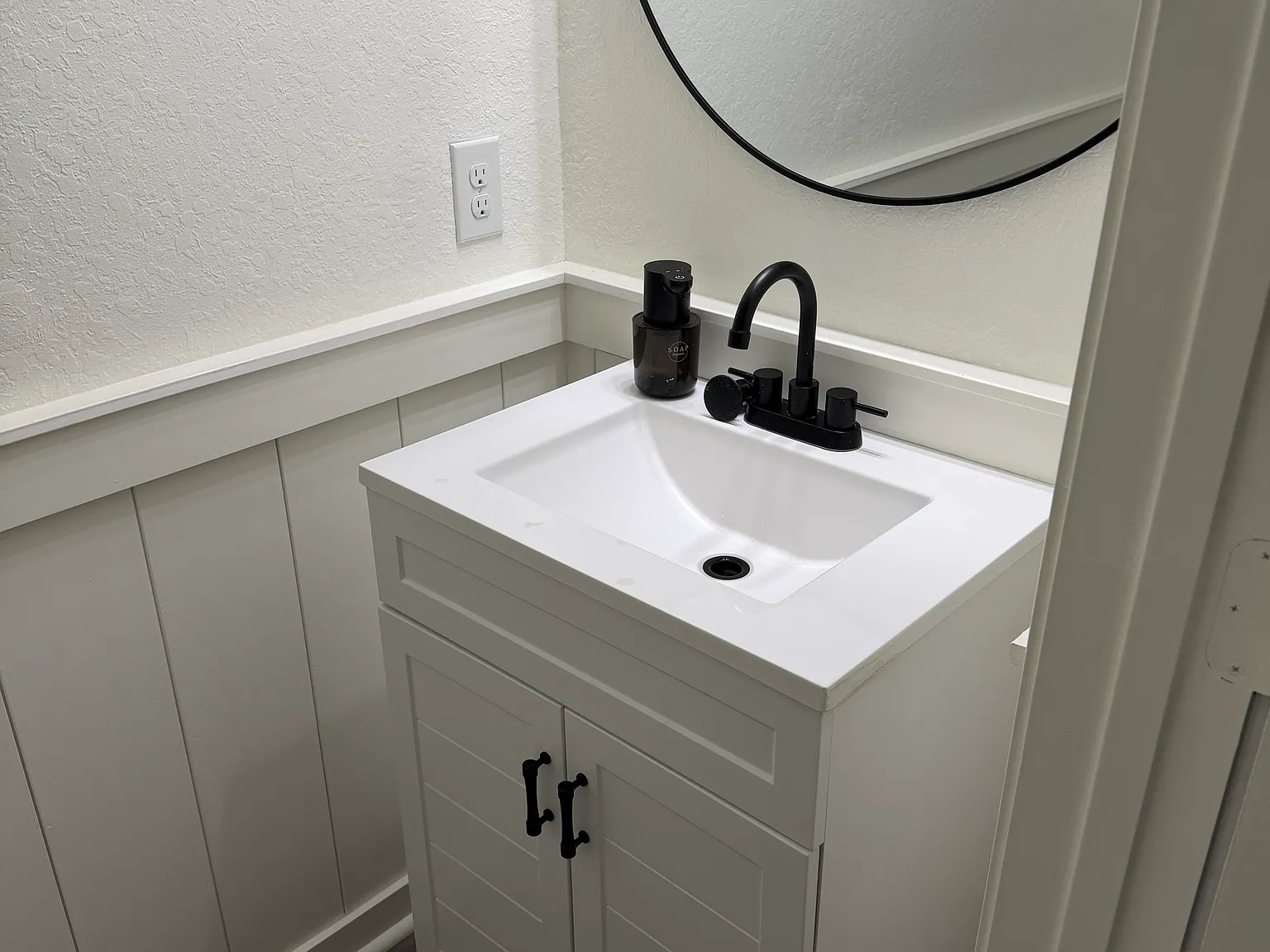 3 bed, 2.5 bath, 1826 sqft, $1,850 — Photo 4