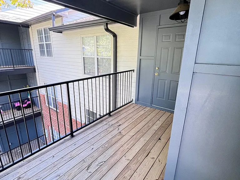 Wesley St. Claire Apartments at Lawrenceville — Photo 70