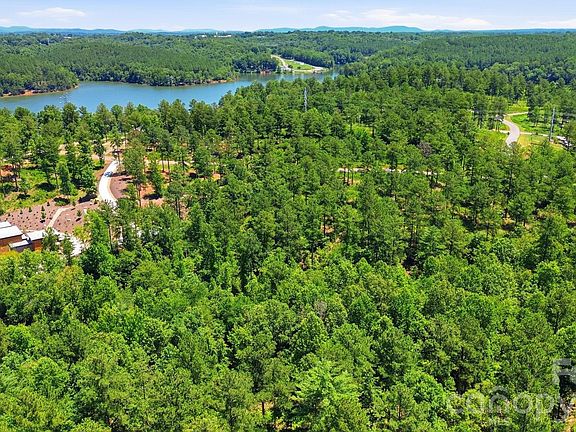 3rd image of 2071 Ellingwood Point