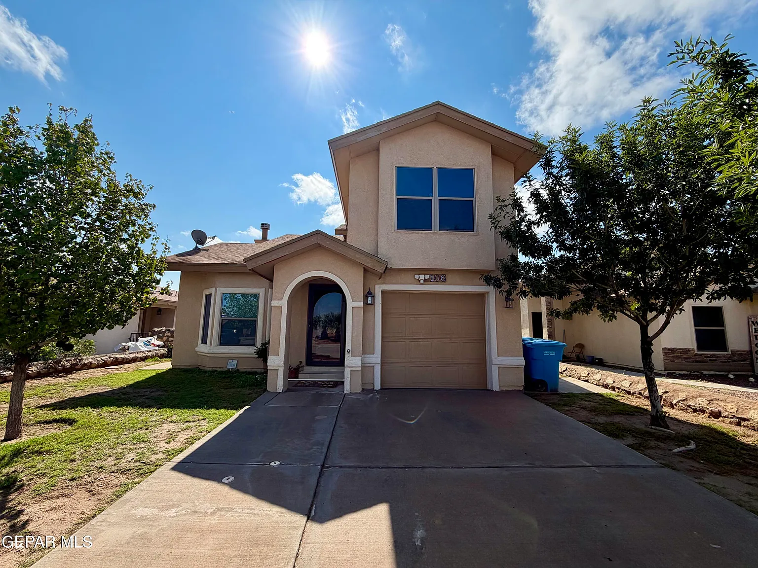3 bed, 2.5 bath, 1277 sqft, $1,550 — Photo 1