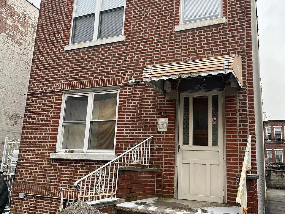 1st image of 189 Bay 22 St