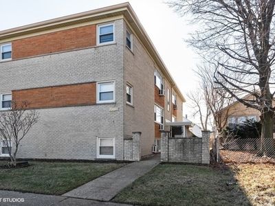 7007 W Irving Park Rd APT 1R, Chicago, IL, 60634