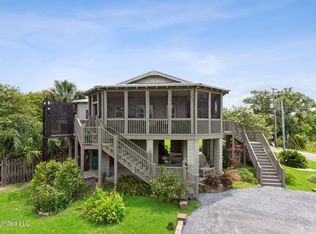 759 N 2nd St, Bay Saint Louis, MS 39520
