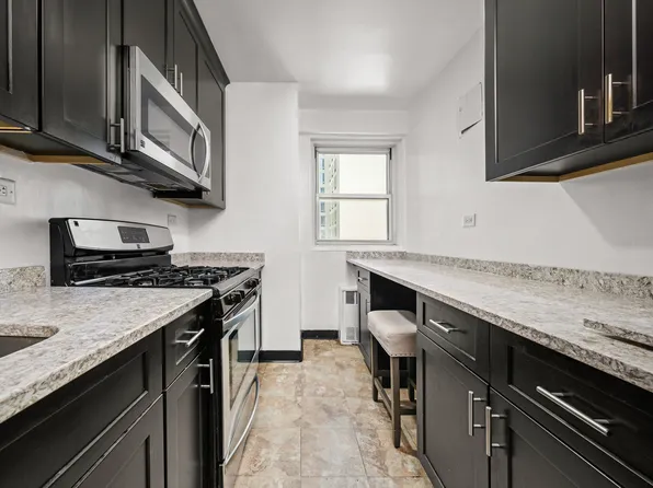 175 Willoughby Street image 6 of 17