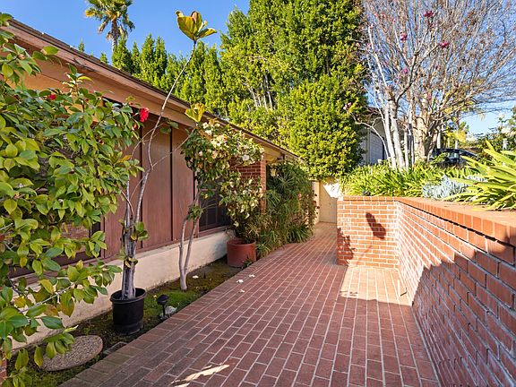 4th image of 3713 Dellvale Pl