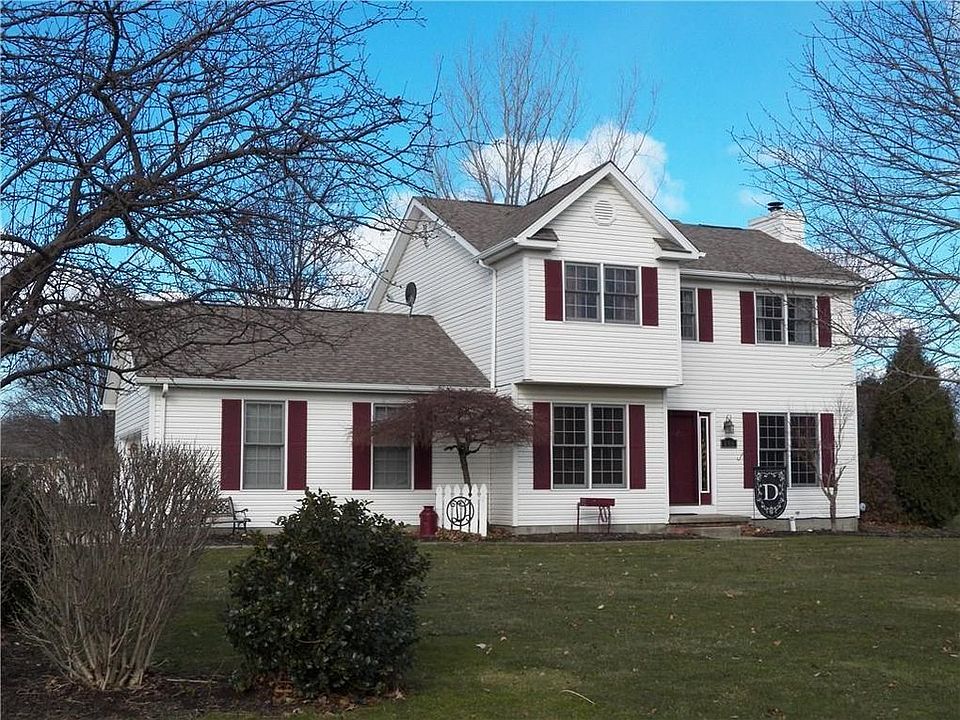 1st image of 200 W Park Dr