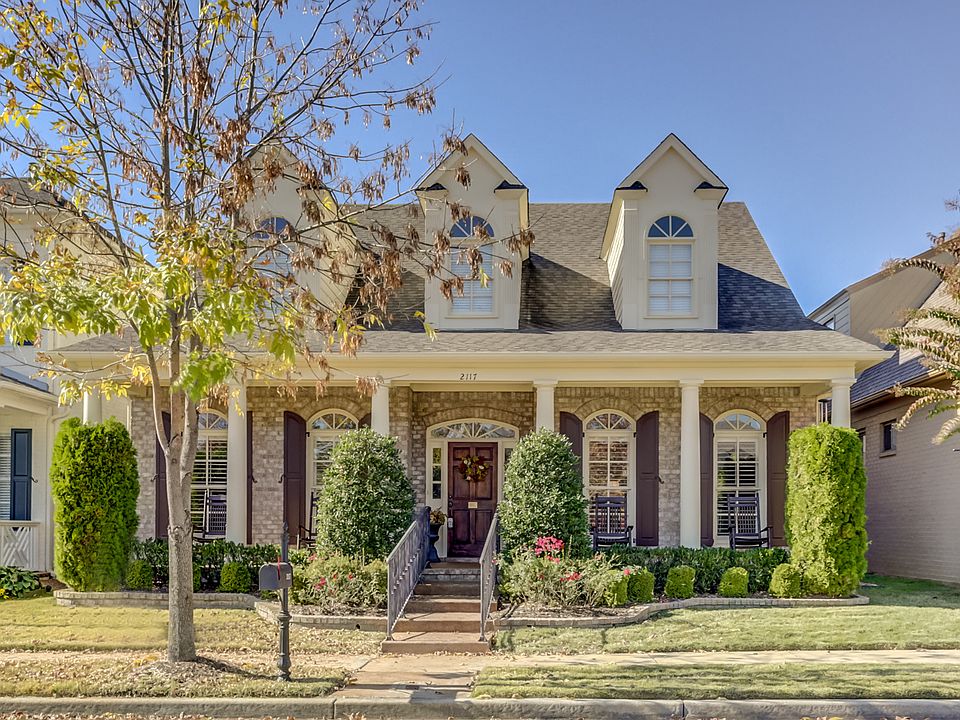 1st image of 2117 Saintsbury Dr