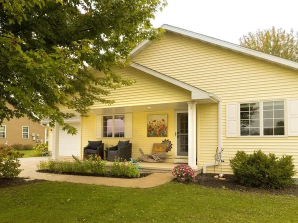 W4797 Nature Ln, Sherwood, WI 54169