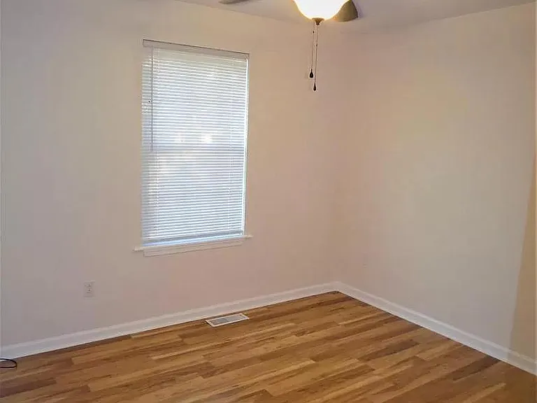 25 Stadium Cir — Photo 14