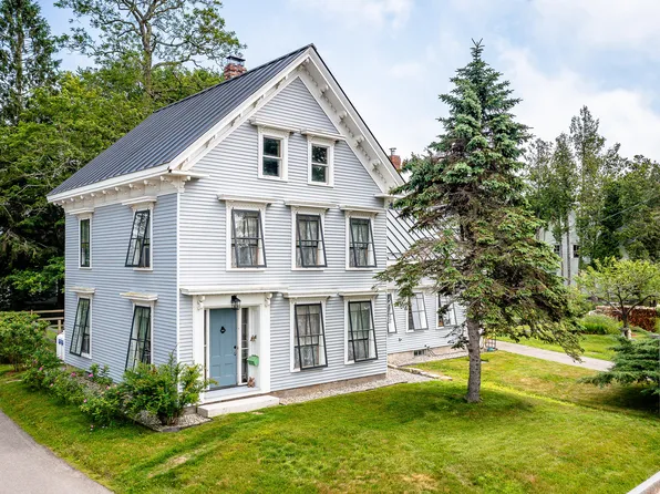 10 Harbor Road, Friendship, ME 04547