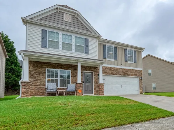 2062 Pomerol Dr, Moore, SC 29369
