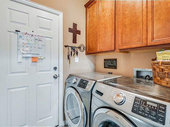 5th image of 7204 Mediterranean Dr