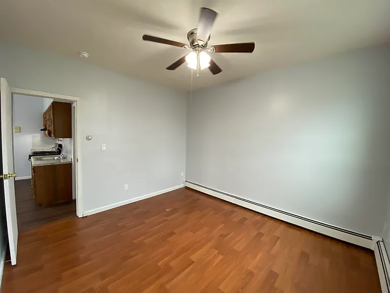 123 W 19th St #5 — Photo 6