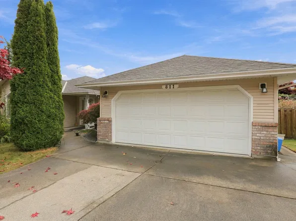 811 Aurora Way, Gibsons, BC V0N 1V9