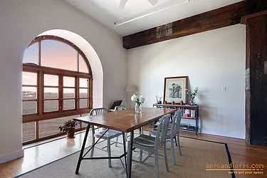 Rented by aptsandlofts.com