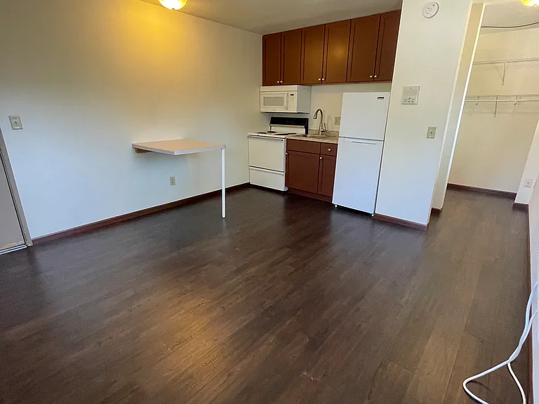 29 N Hancock St #202 — Photo 2