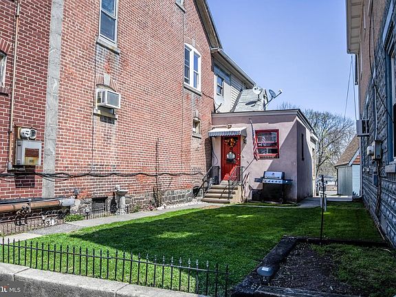 3rd image of 82 Main St