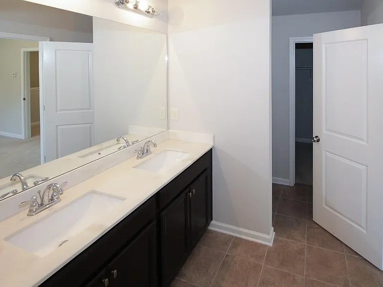 1415 Brookmere Way — Photo 11