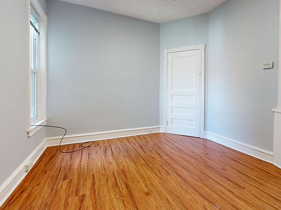 5th image of 1419 N Alden St