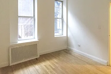 Rented by Kahen Properties