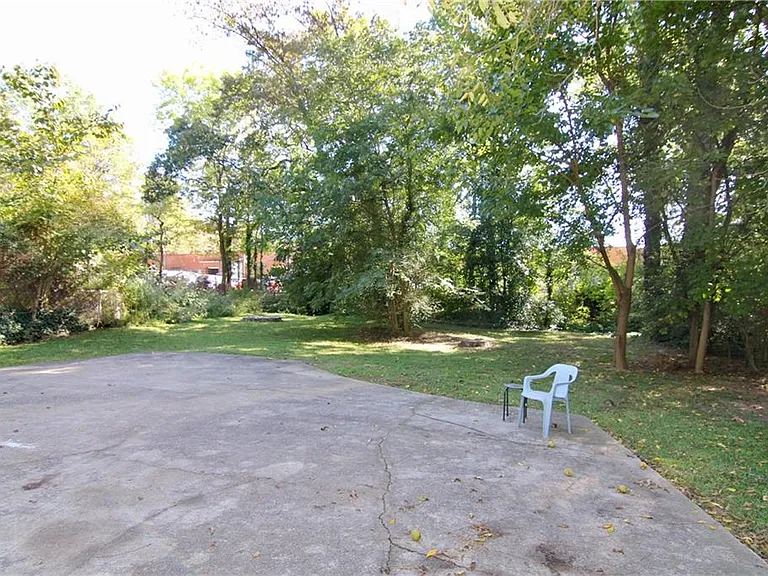 2187 Plantation Ln #B — Photo 24