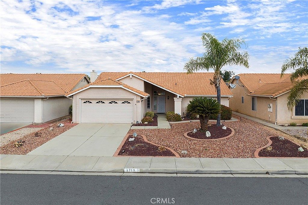 2760 Banyan Tree Ln