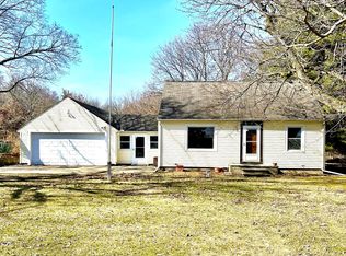 15486 Turner Rd, Lansing, MI 48906
