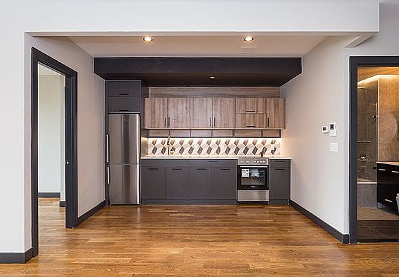 3rd image of 2825 Snyder Ave #4D