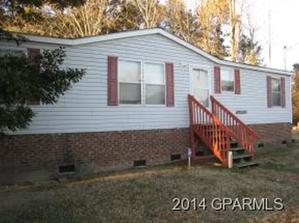 221 E Old County Rd, Belhaven, NC 27810