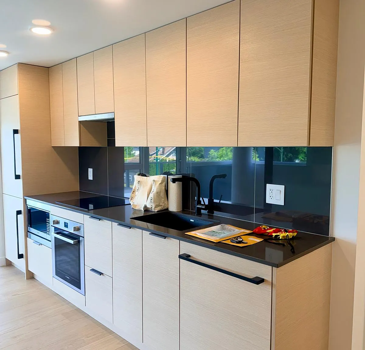 1 bed, 561 sqft, $2,450 — Photo 3