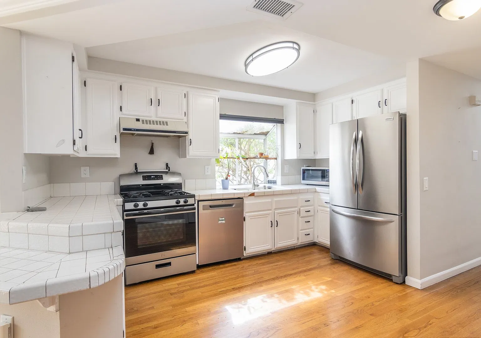 Charming Two-Story Home in a Gated Community — Photo 1