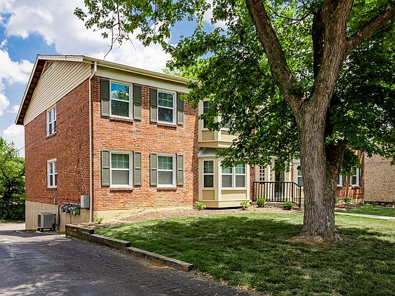 3rd image of 624 Broadmoor Dr APT C