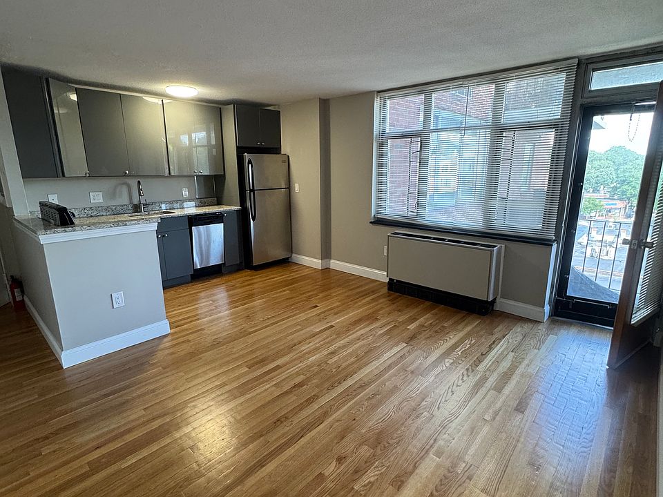 1st image of 125 Trapelo Rd APT 34