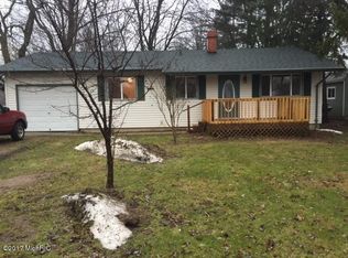 338 Riverside Dr, Watervliet, MI 49098