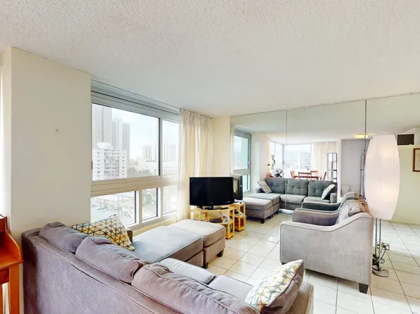 2421 Tusitala St, Honolulu, HI