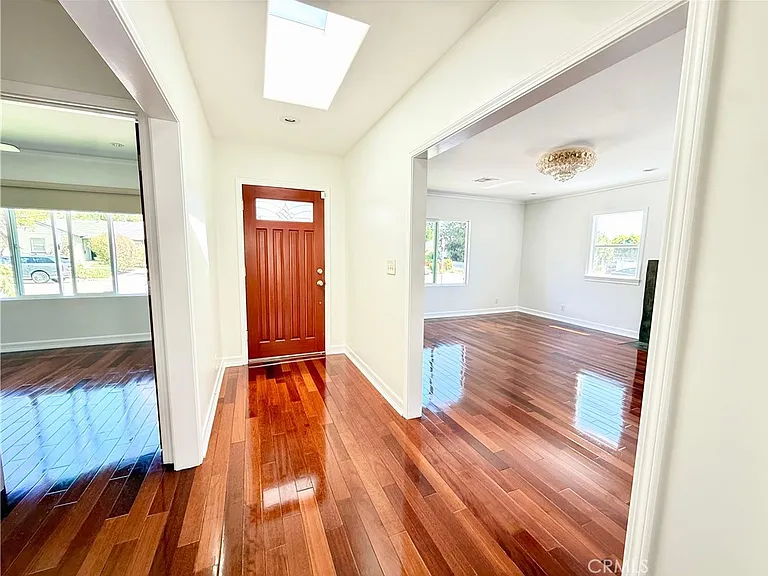 5639 Natick Ave — Photo 10