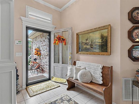 5th image of 2801 Verona Ct